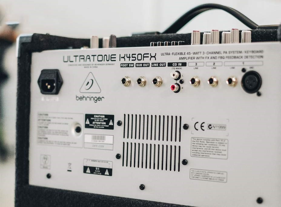 اتصالات Behringer K450FX